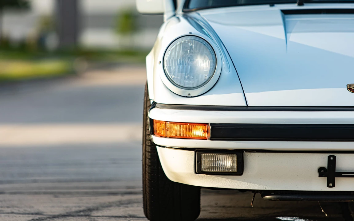 1987 Porsche 911 Carrera 3.2 - Image 11 of 31