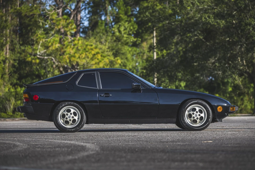 1987 Porsche 924 S - Image 8 of 31