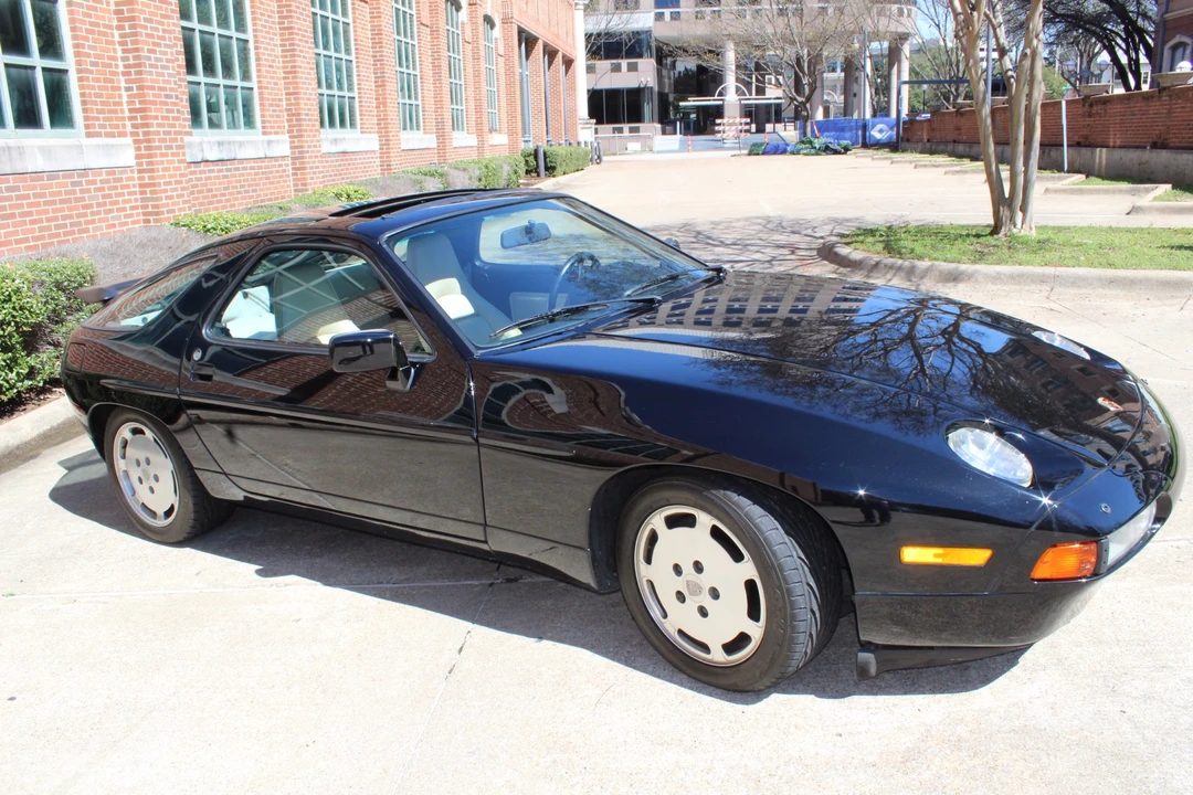 1987 Porsche 928 S4 - Image 11 of 31