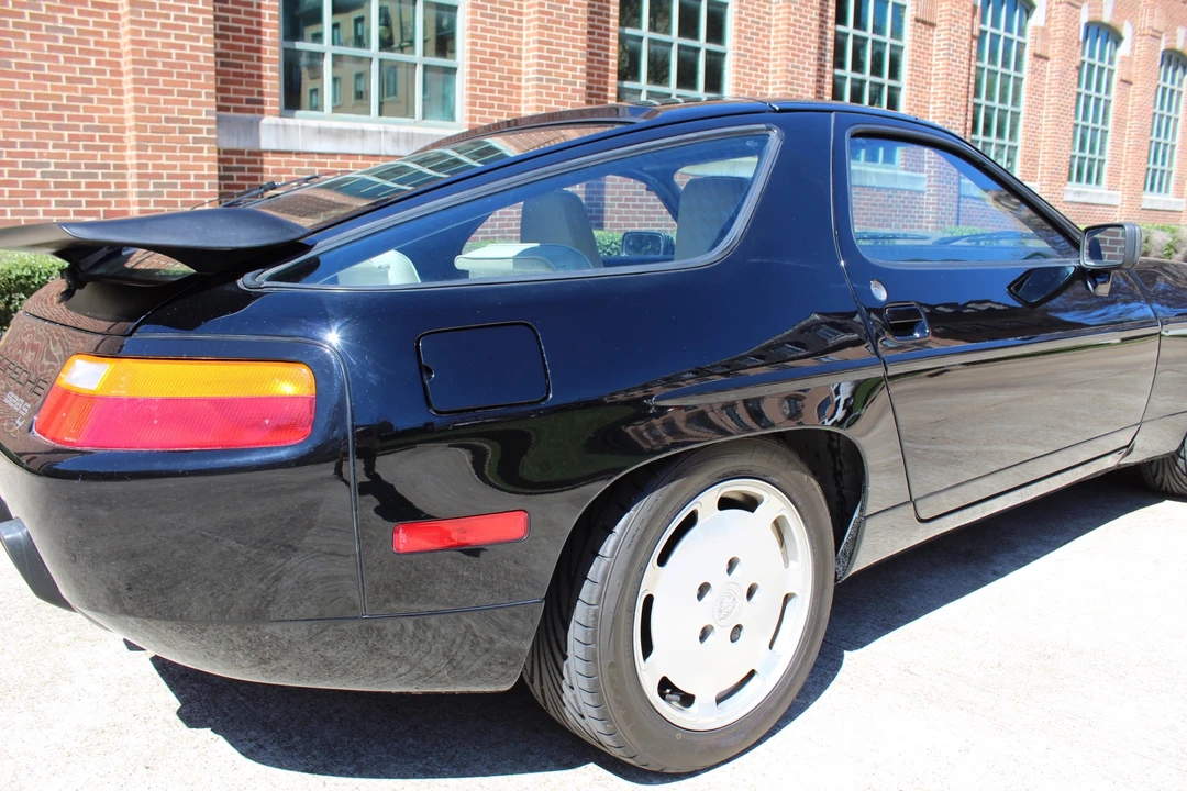 1987 Porsche 928 S4 - Image 25 of 31