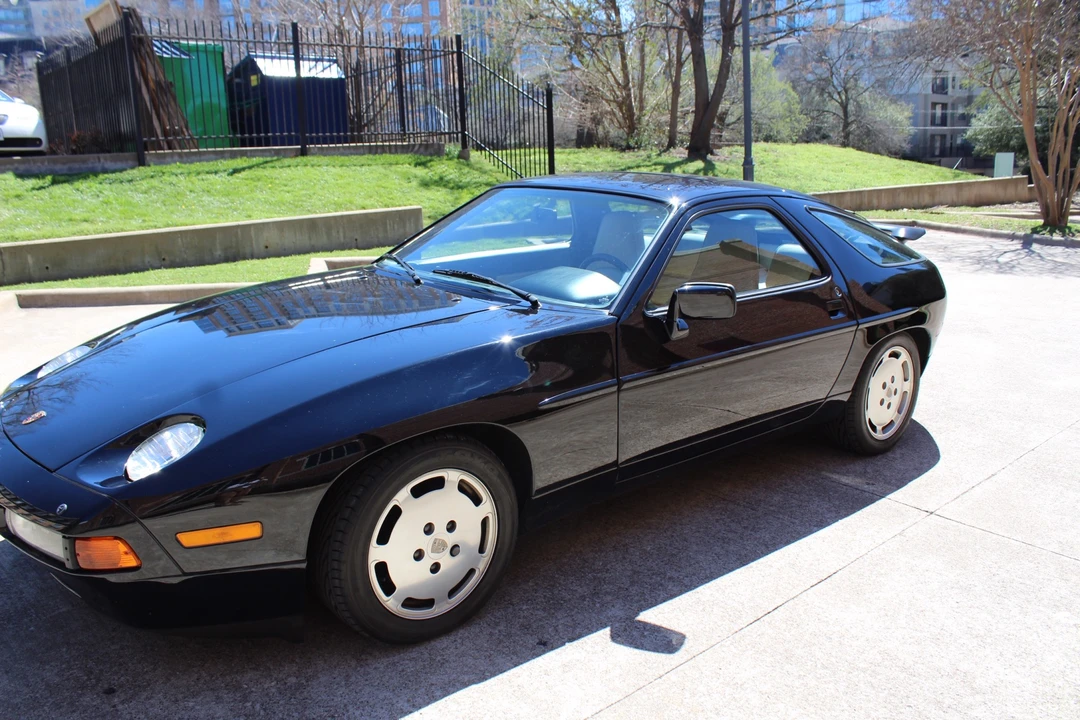 1987 Porsche 928 S4 - Image 15 of 31