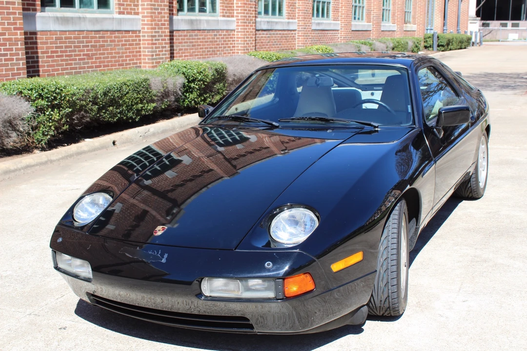 1987 Porsche 928 S4 - Image 14 of 31