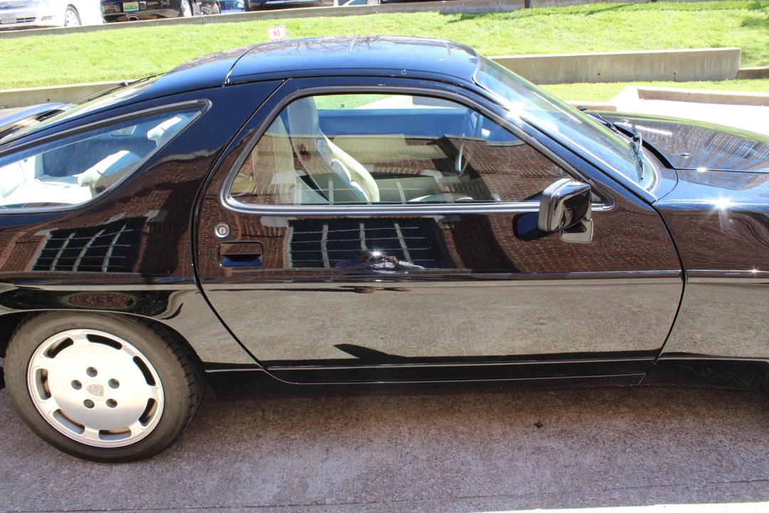 1987 Porsche 928 S4 - Image 22 of 31