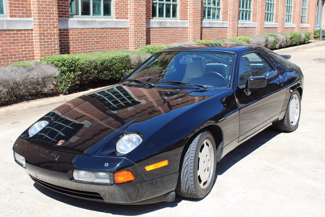 1987 Porsche 928 S4 - Image 2 of 31