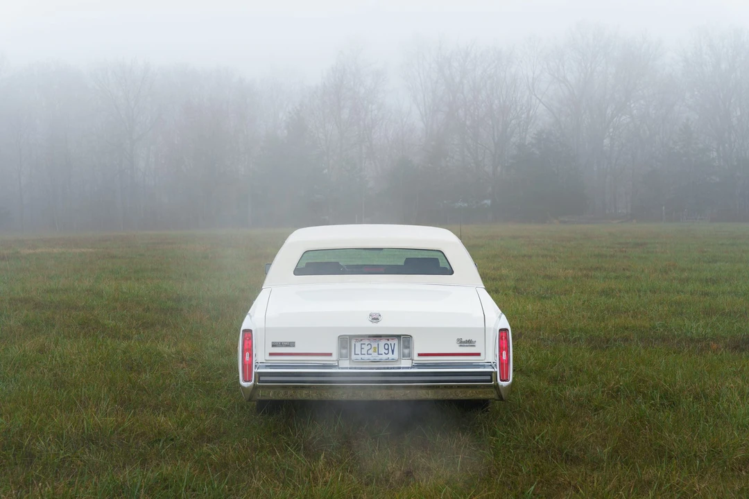 1988 Cadillac Brougham - Image 6 of 31