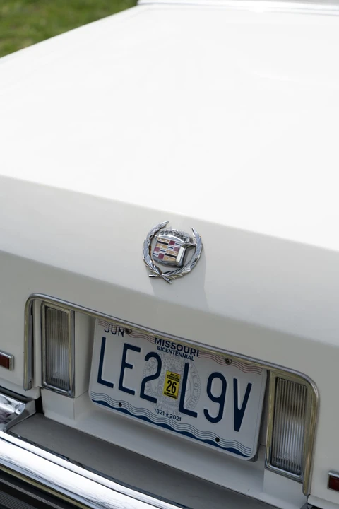 1988 Cadillac Brougham - Image 31 of 31