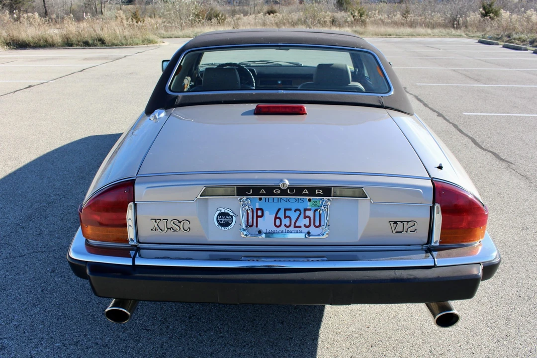 1988 Jaguar XJS Convertible - Image 8 of 31