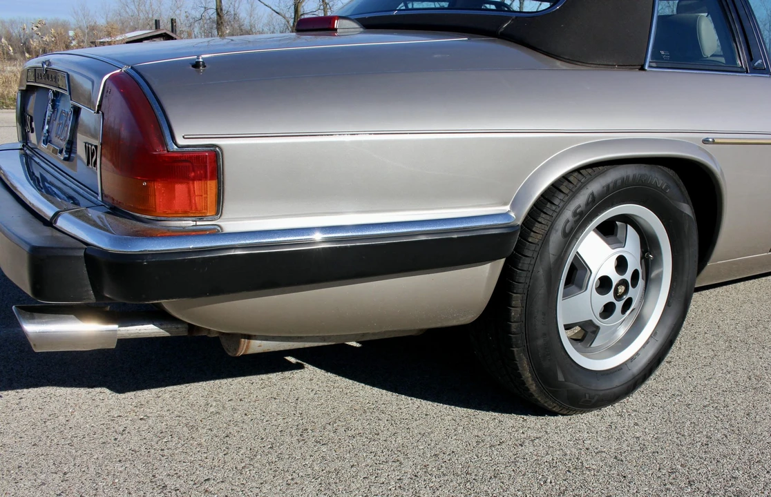 1988 Jaguar XJS Convertible - Image 17 of 31