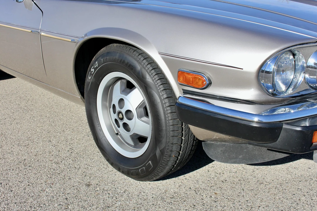 1988 Jaguar XJS Convertible - Image 18 of 31