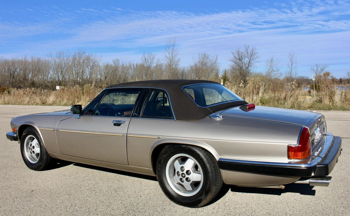 1988 Jaguar XJS Convertible - Image 10 of 31