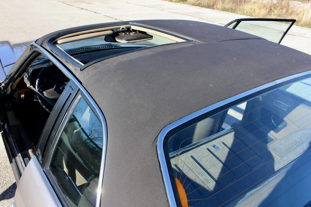 1988 Jaguar XJS Convertible - Image 25 of 31