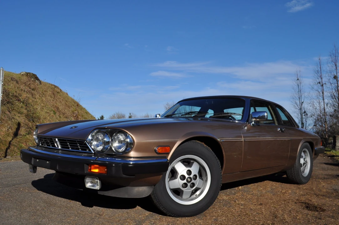 1988 Jaguar XJS Convertible - Image 2 of 31