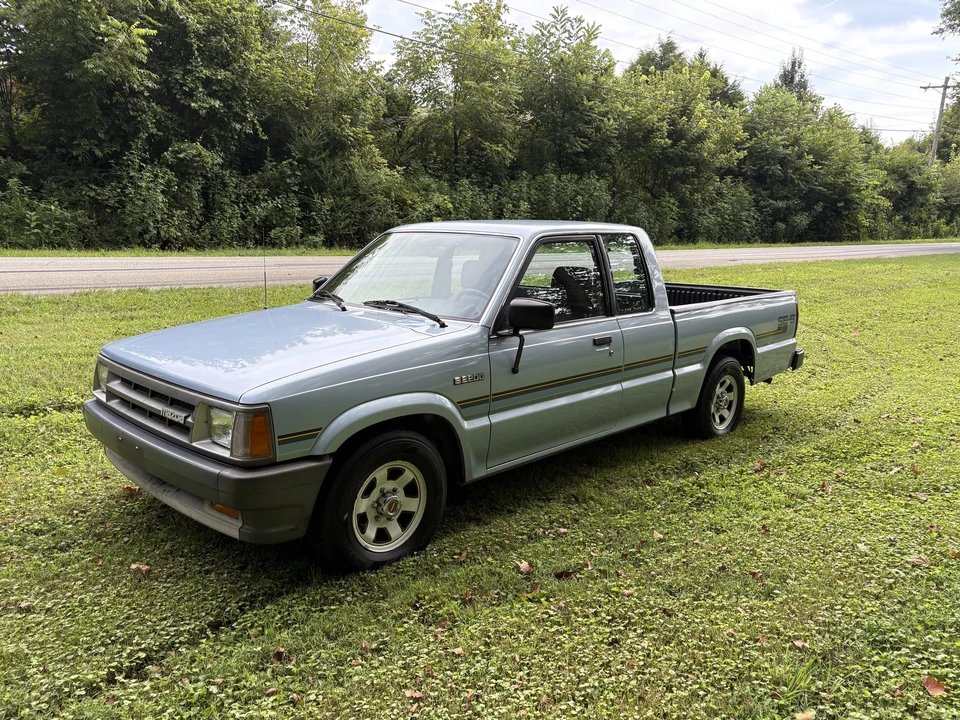 1988 Mazda B Series 4th Gen - Image 3 of 31