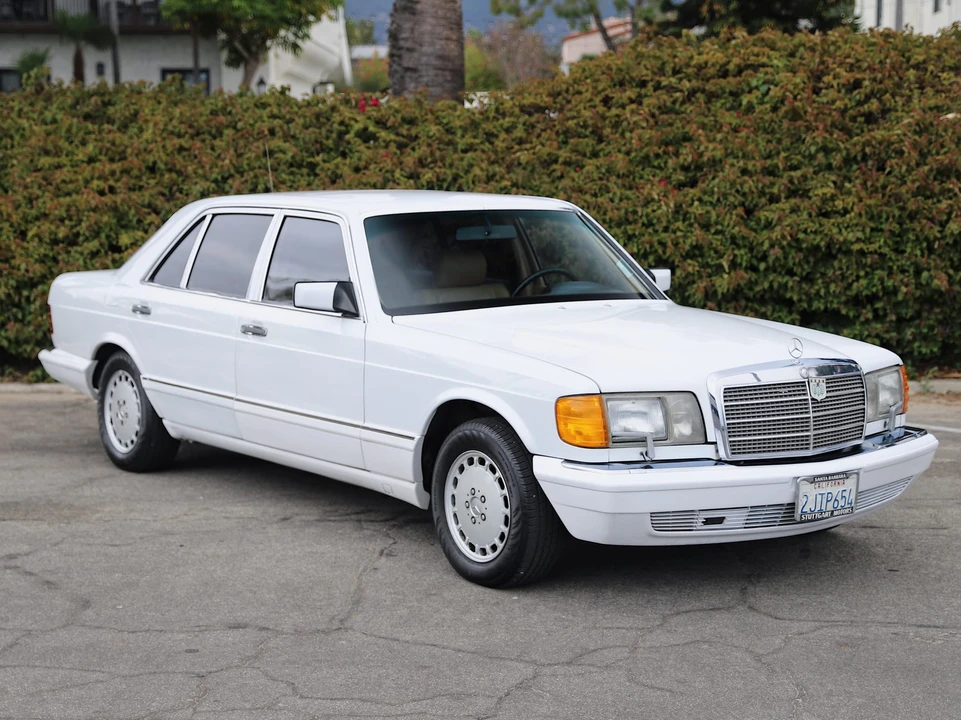 1988 Mercedes-Benz W126 S-Class Sedan - Image 2 of 31