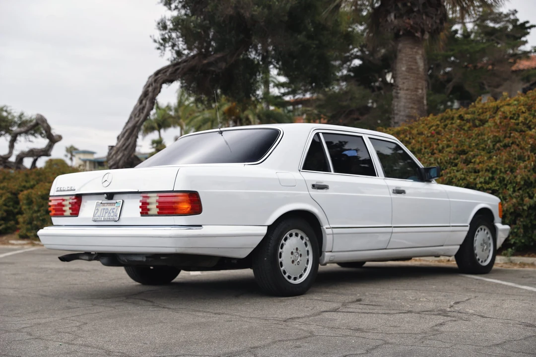 1988 Mercedes-Benz W126 S-Class Sedan - Image 13 of 31