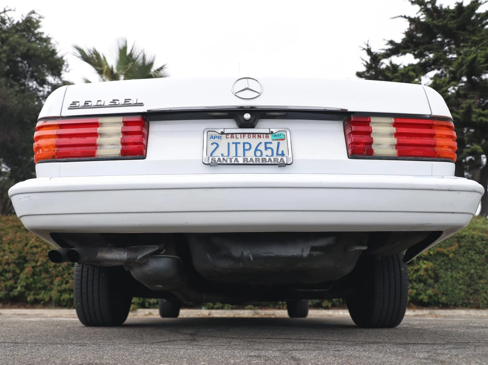 1988 Mercedes-Benz W126 S-Class Sedan - Image 17 of 31