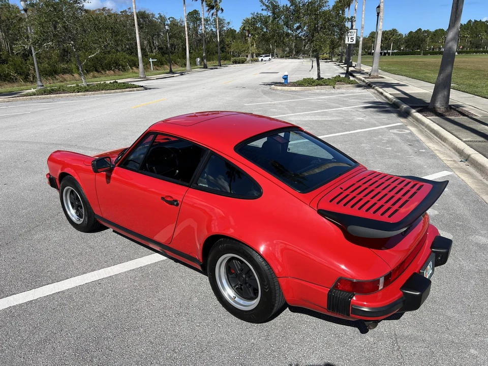 1988 Porsche 911 Carrera 3.2 - Image 27 of 31