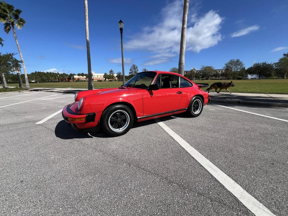 1988 Porsche 911 Carrera 3.2 - Image 24 of 31
