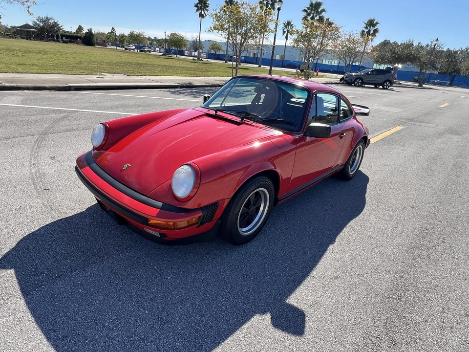 1988 Porsche 911 Carrera 3.2 - Image 20 of 31