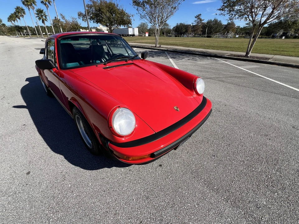 1988 Porsche 911 Carrera 3.2 - Image 10 of 31
