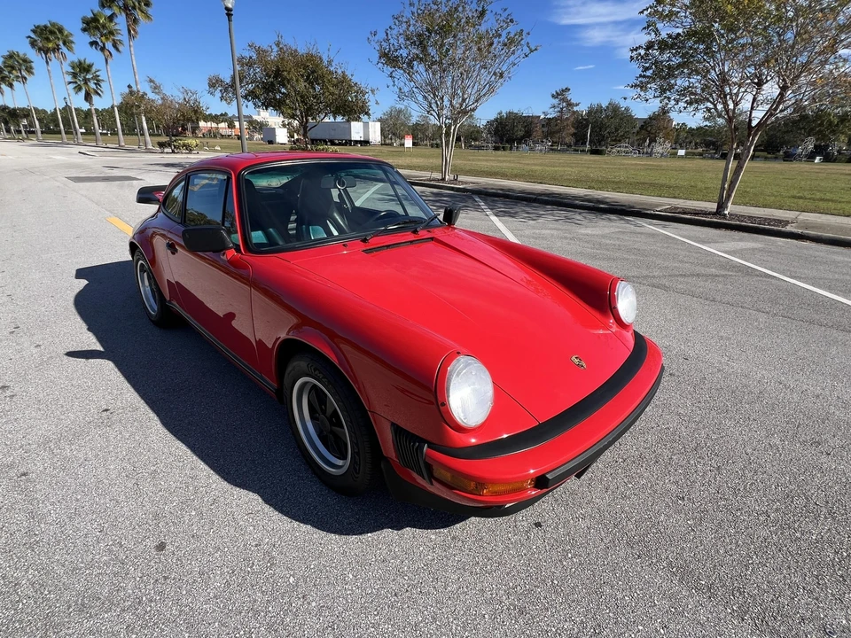 1988 Porsche 911 Carrera 3.2 - Image 5 of 31