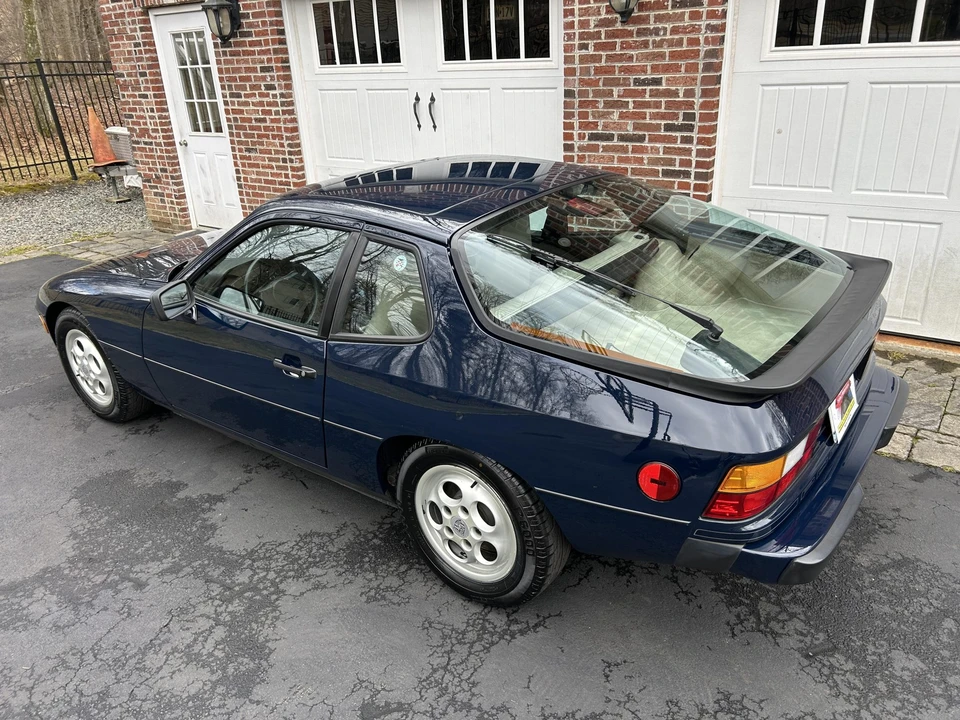 1988 Porsche 924 S - Image 9 of 31