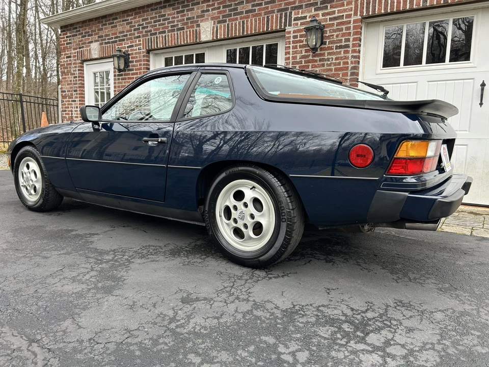 1988 Porsche 924 S - Image 10 of 31