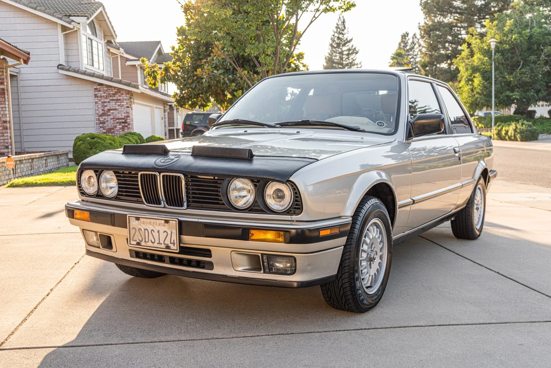 1989 BMW E30 3 Series - Image 2 of 31