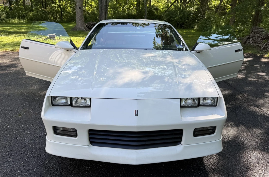 1989 Chevrolet Camaro 3rd Gen - Image 16 of 31