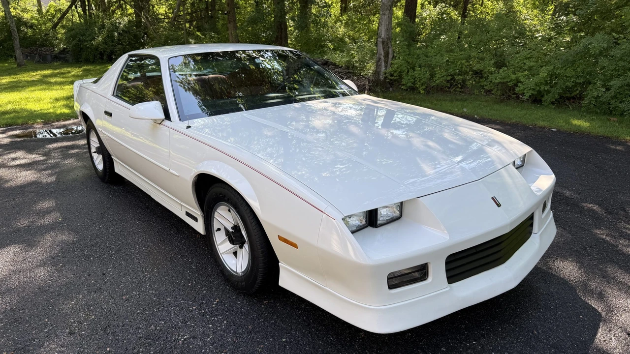 1989 Chevrolet Camaro 3rd Gen - Image 6 of 31