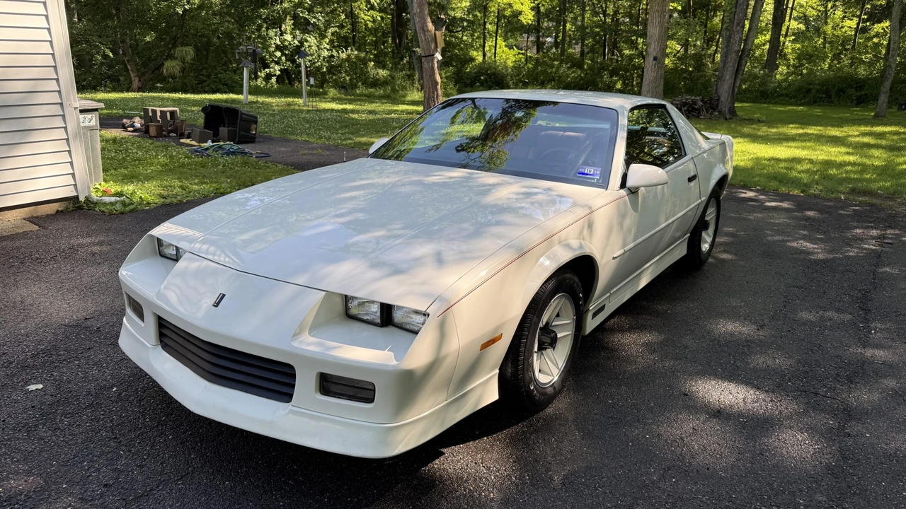 1989 Chevrolet Camaro 3rd Gen - Image 2 of 31