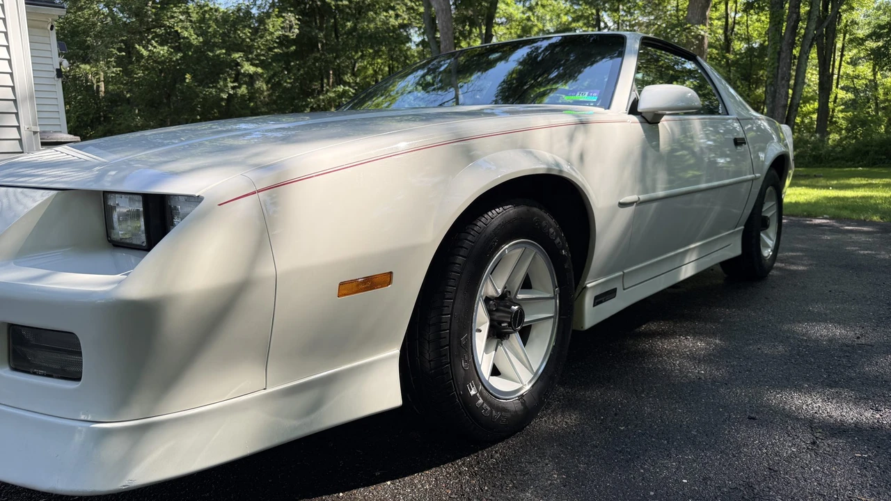1989 Chevrolet Camaro 3rd Gen - Image 17 of 31