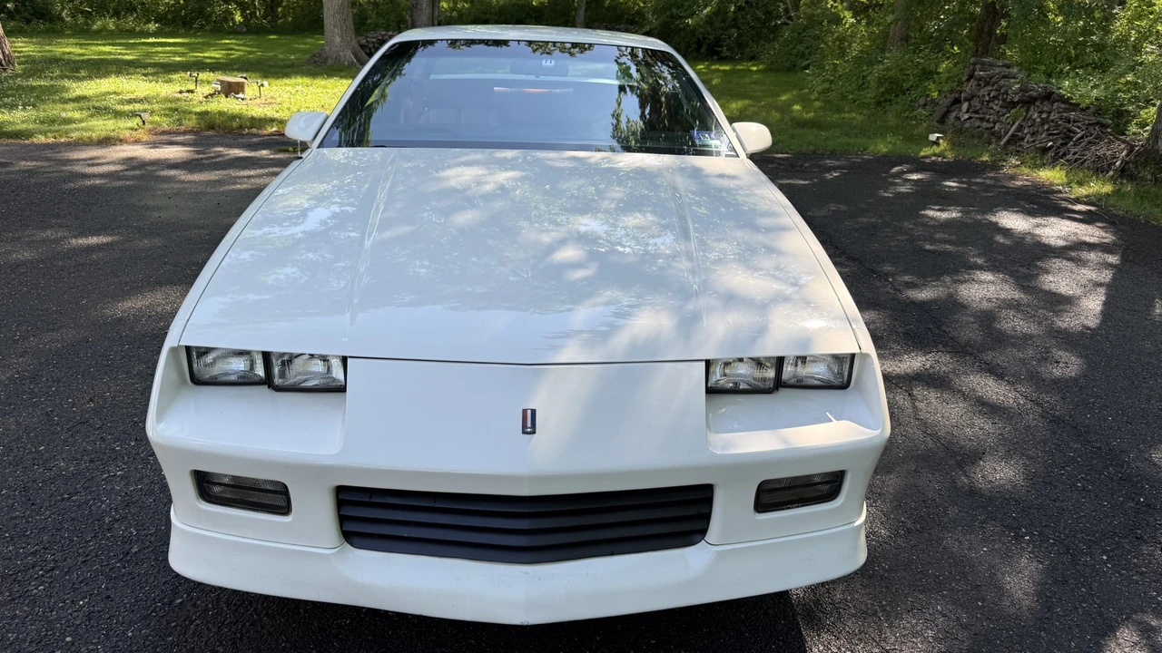 1989 Chevrolet Camaro 3rd Gen - Image 3 of 31