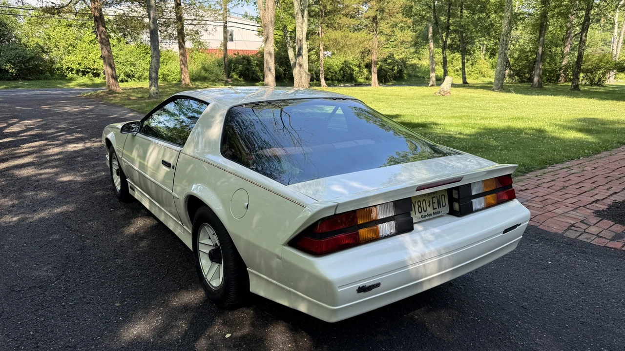 1989 Chevrolet Camaro 3rd Gen - Image 12 of 31