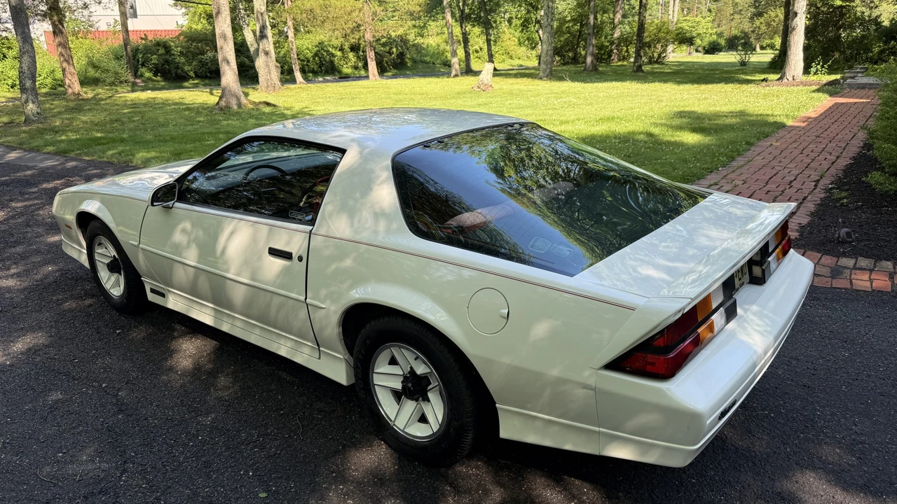 1989 Chevrolet Camaro 3rd Gen - Image 14 of 31