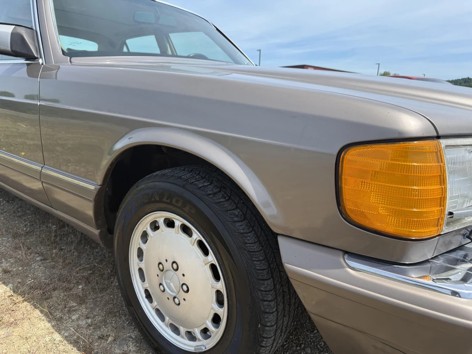 1989 Mercedes-Benz W126 S-Class Sedan - Image 7 of 31