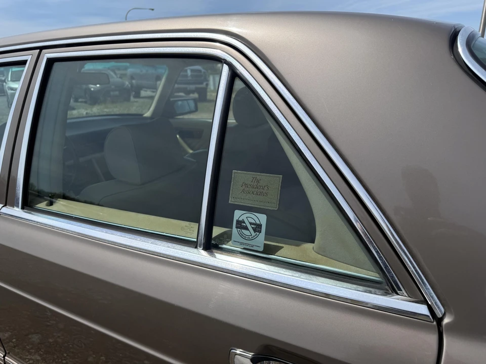 1989 Mercedes-Benz W126 S-Class Sedan - Image 25 of 31