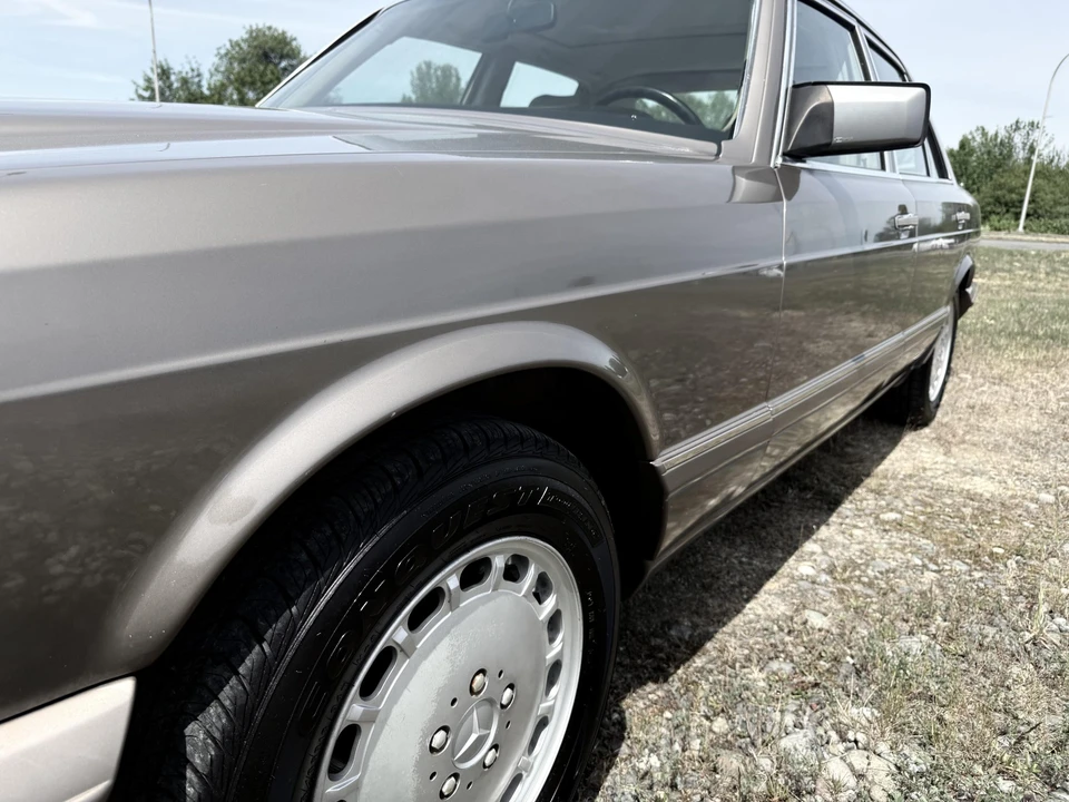 1989 Mercedes-Benz W126 S-Class Sedan - Image 19 of 31
