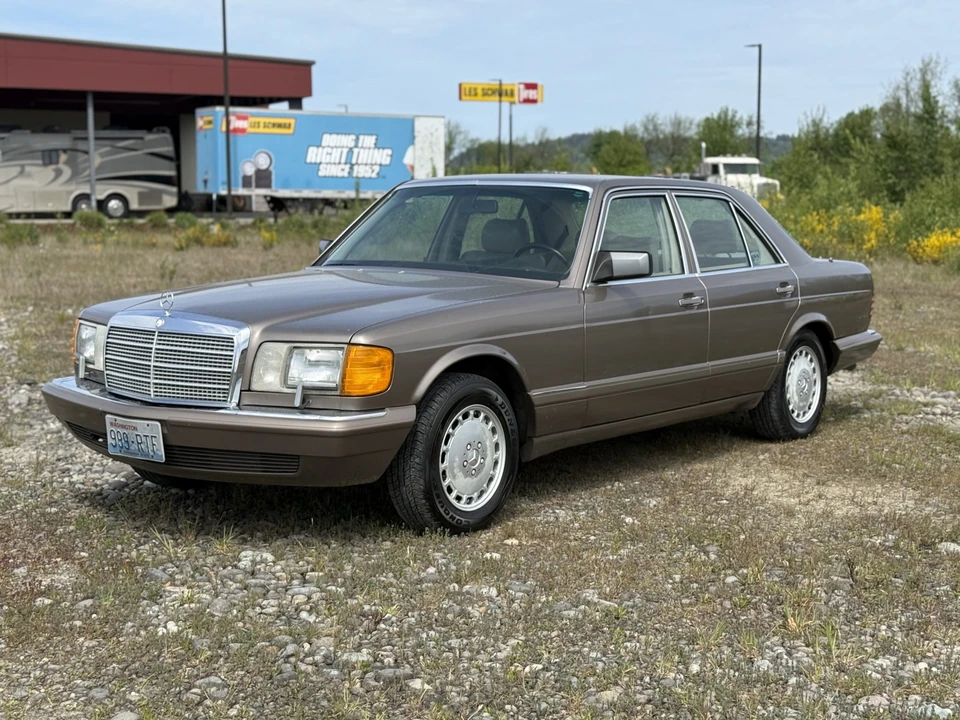 1989 Mercedes-Benz W126 S-Class Sedan - Image 2 of 31