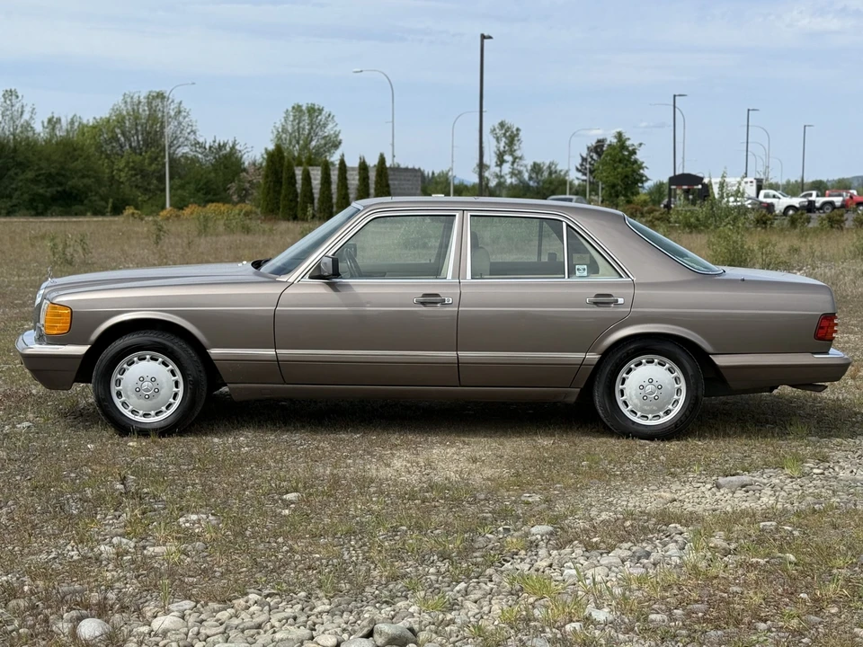 1989 Mercedes-Benz W126 S-Class Sedan - Image 3 of 31