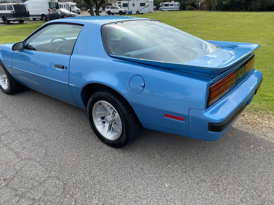 1989 Pontiac Firebird 3rd Gen - Image 12 of 31