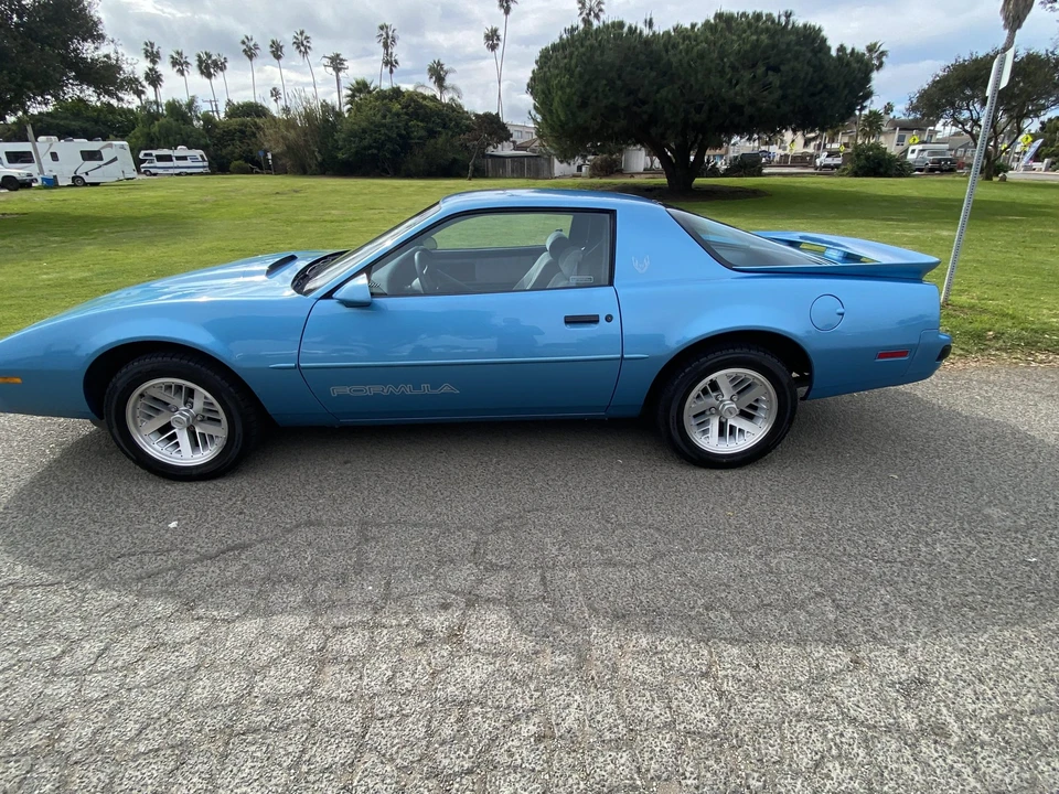1989 Pontiac Firebird 3rd Gen - Image 14 of 31
