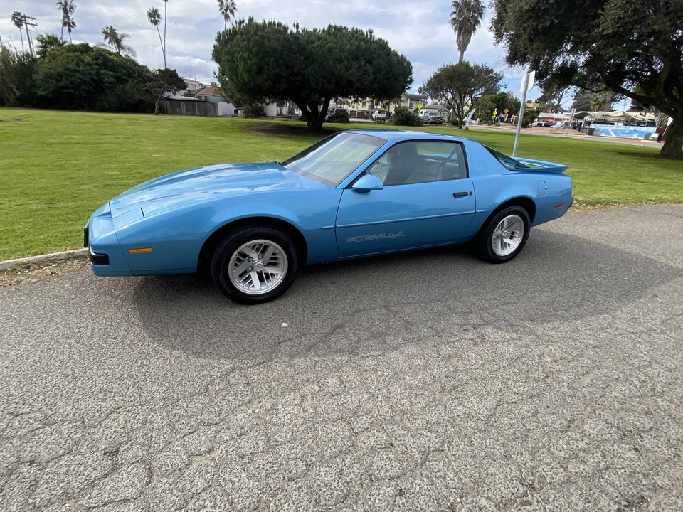 1989 Pontiac Firebird 3rd Gen - Image 2 of 31