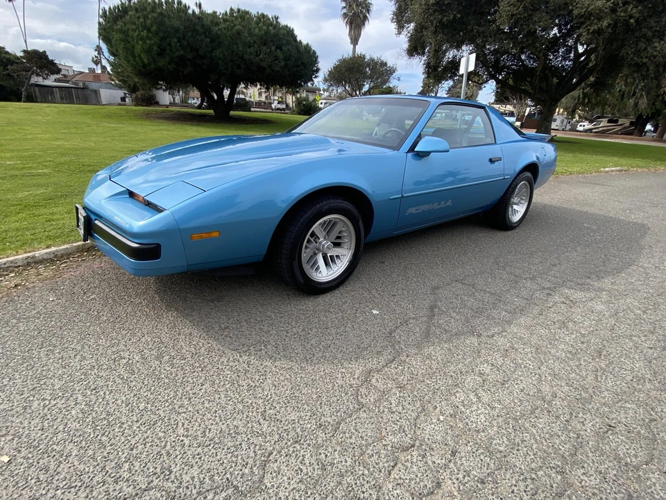 1989 Pontiac Firebird 3rd Gen - Image 3 of 31