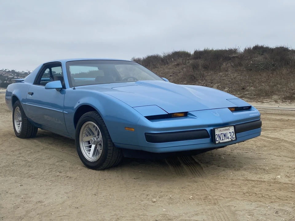 1989 Pontiac Firebird 3rd Gen - Image 17 of 31