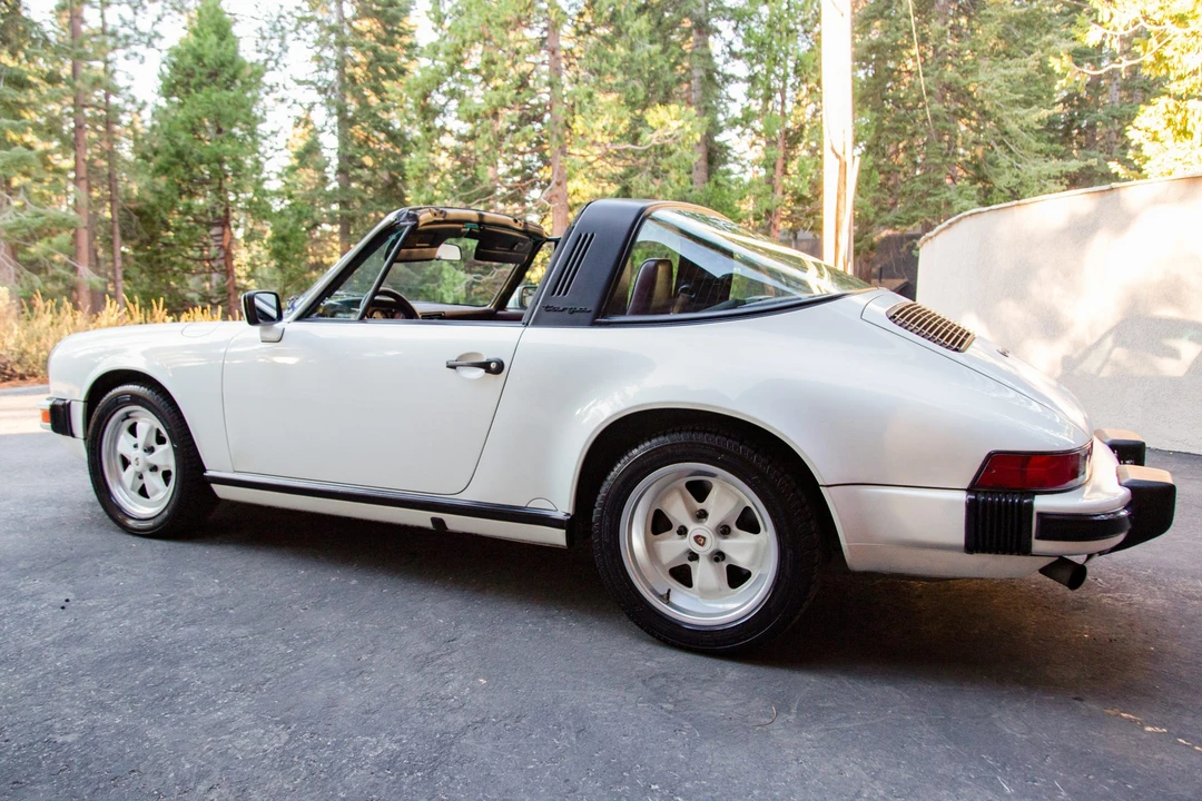 1989 Porsche 911 Carrera 3.2 - Image 7 of 31