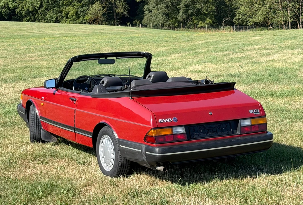 1989 Saab 900 1st Gen - Image 25 of 31