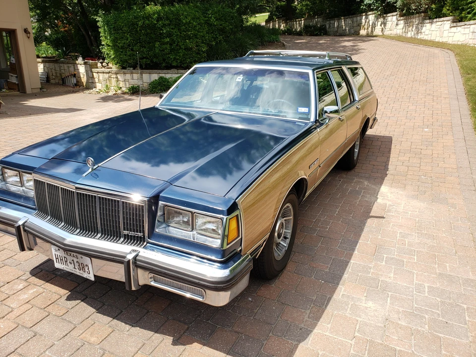 1990 Buick Roadmaster - Image 4 of 31