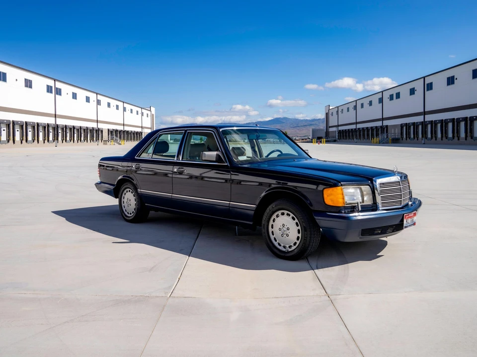 1990 Mercedes-Benz W126 S-Class Sedan - Image 11 of 31