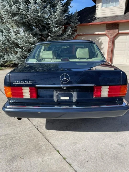 1990 Mercedes-Benz W126 S-Class Sedan - Image 21 of 31